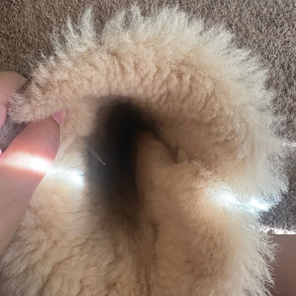 UGG Tan Boots with Button and Fur Trim - Picture 5 of 9